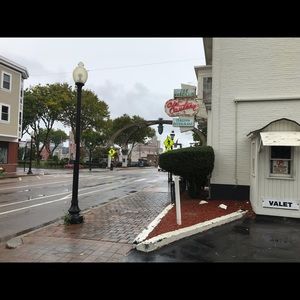 Meet your Posher, Ross